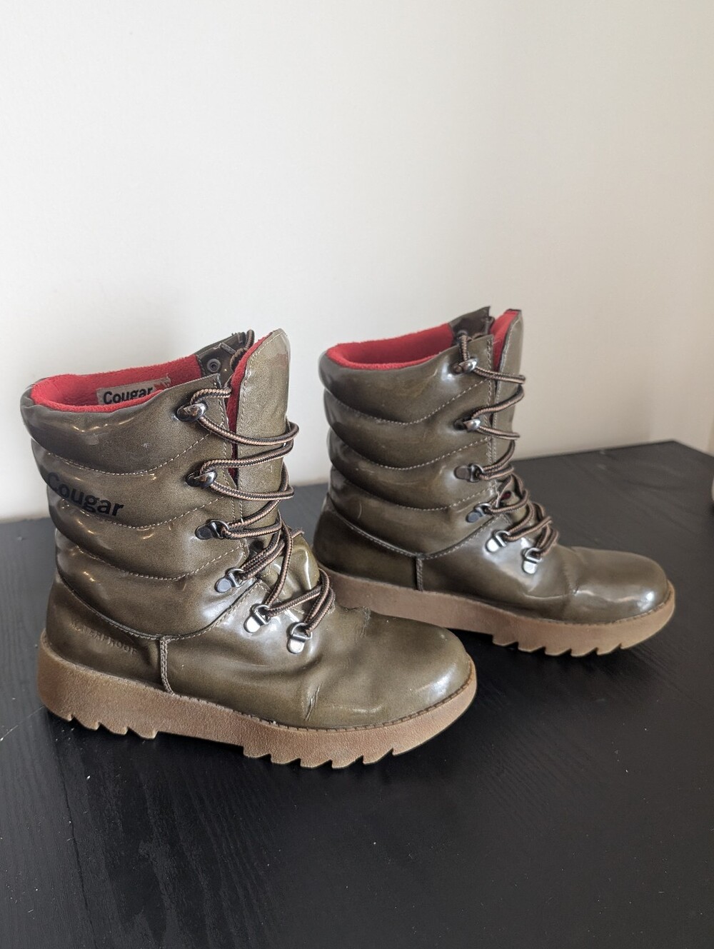 Cougar Olive Patent Leather Puffer Winter Boots Size 8 Waterproof -30°C/ -22°F
